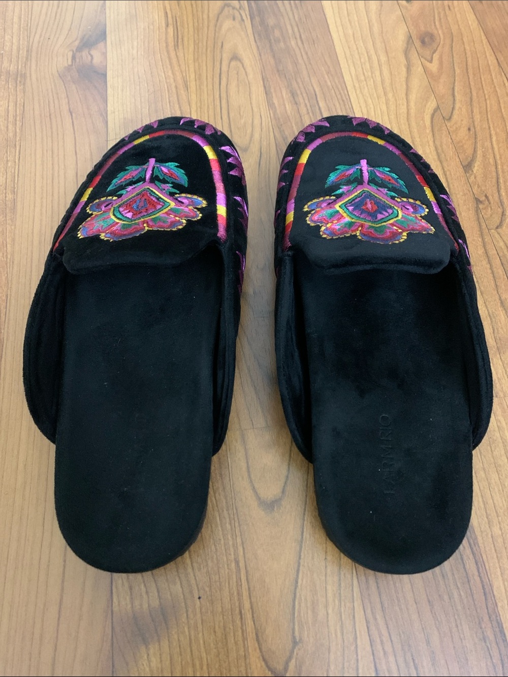 🚨CLEARANCE🚨 Farm Rio Velvet Embroidered Tapestry Mule Clog • Size 10 - Picture 3 of 5